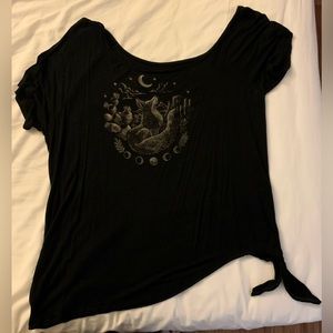 Torrid off the shoulder, super soft knits, side knot top.